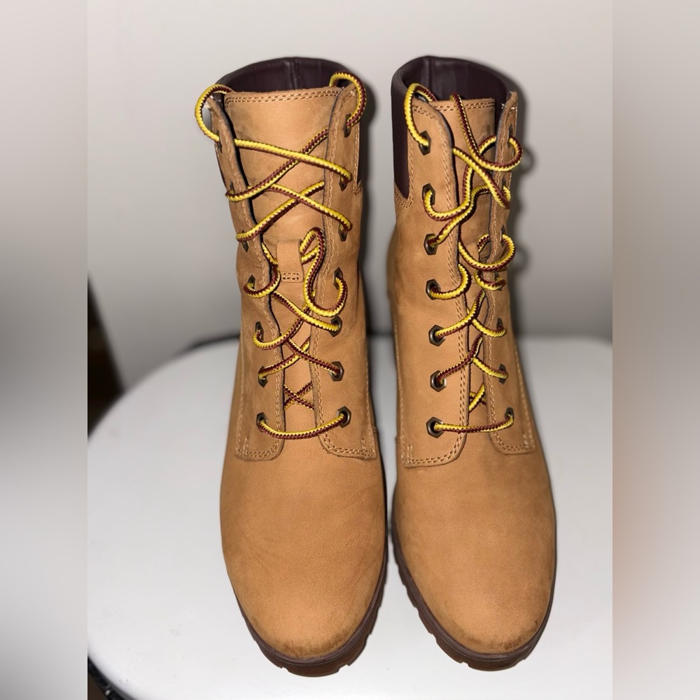 Women’s Allington Heights Boot
Color “Nubuck Wheat”